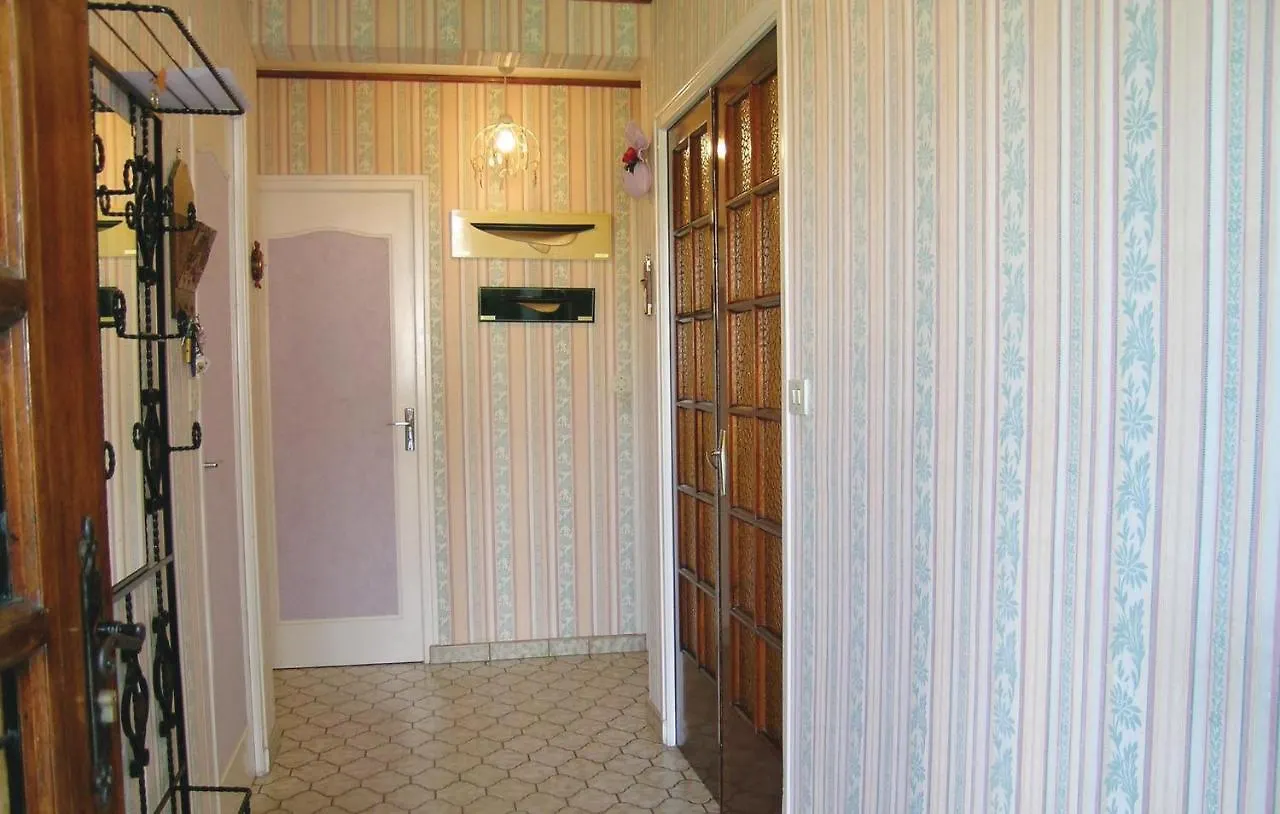 Beautiful Home In Ploumilliau With Kitchen Holiday home
